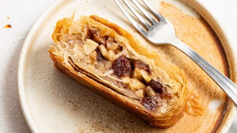 Apple strudel with phyllo dough and golden raisins